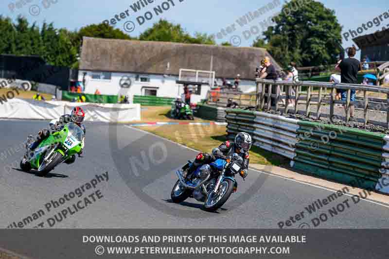 Vintage motorcycle club;eventdigitalimages;mallory park;mallory park trackday photographs;no limits trackdays;peter wileman photography;trackday digital images;trackday photos;vmcc festival 1000 bikes photographs